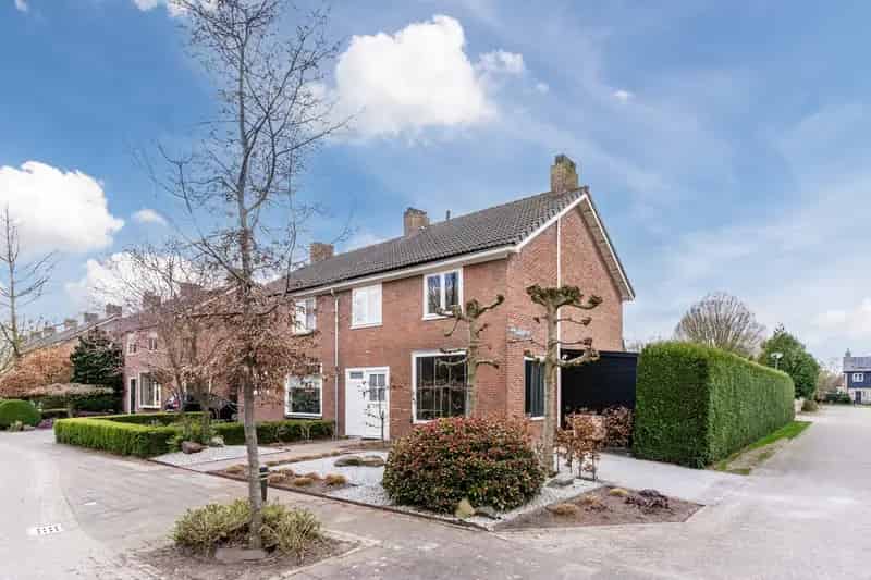Huis te koop Helvoirt 4 slaapkamers Nieuwe serre 16 zonnepanelen