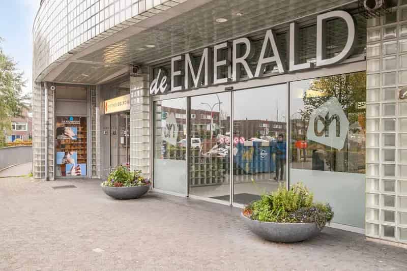 Commerciële Ruimte te Huur Delfgauw Winkelcentrum Emerald