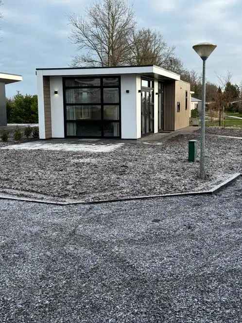 Nieuw Chalet te Enter met Hot Tub en Sauna