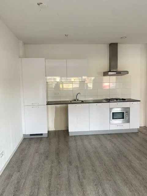 Studio Rotterdam Prinsenland 47.7m2 Parkeerplaats Dakterras