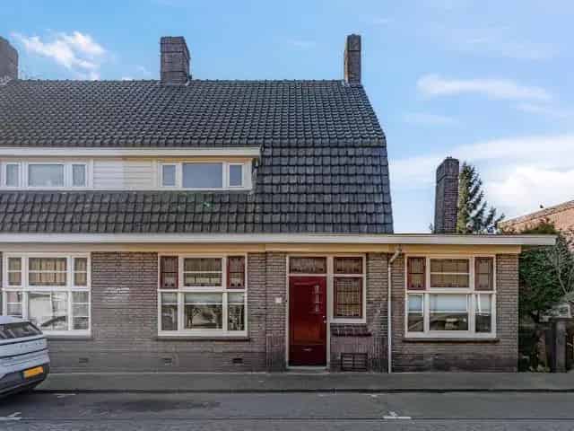 Hoekwoning te Tiel Klassiek Modern Comfort Gezinnen