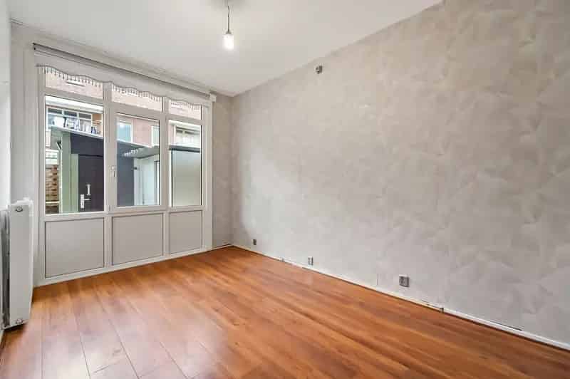 Appartement te koop Laakkwartier 80m2 3 kamers tuin