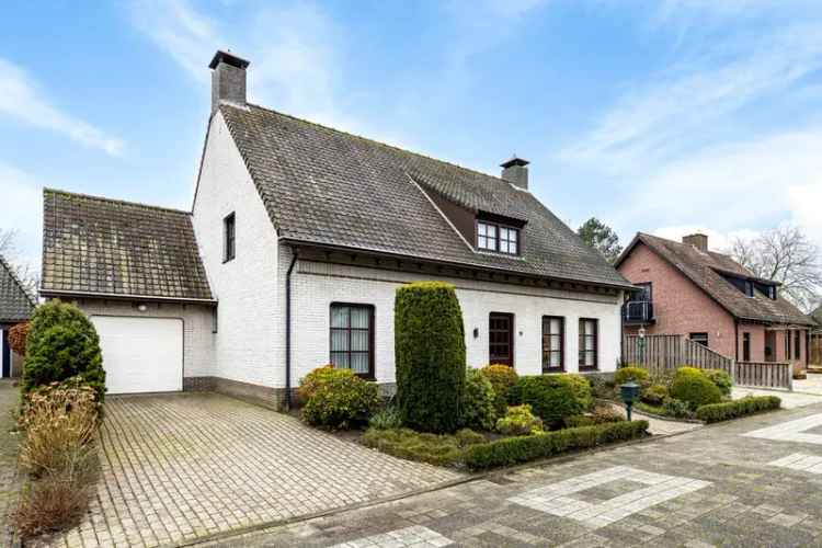 Vrijstaand woonhuis met garage en tuin - 4 slaapkamers