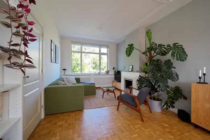 Luxe Appartement Voorburg Nabij Station