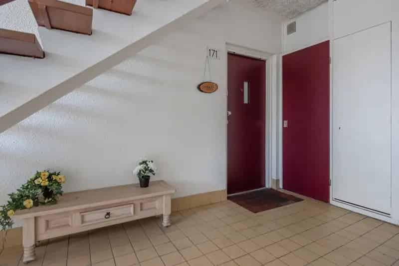 4 Kamerappartement Den Haag Ruim Balkon Parkeerplaats Berging