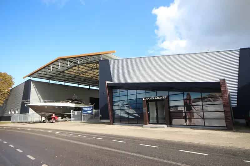 Bedrijfshal Wanssum 2250m² te koop