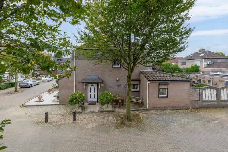 Ruime Halfvrijstaande woning Blerick 3 slaapkamers tuin garage