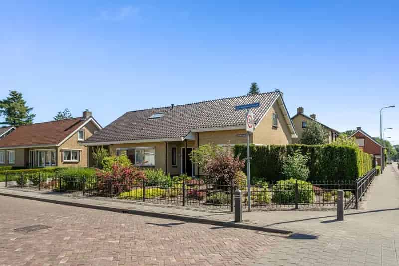 Vrijstaande woning te koop Rucphen 3 slaapkamers garage tuin