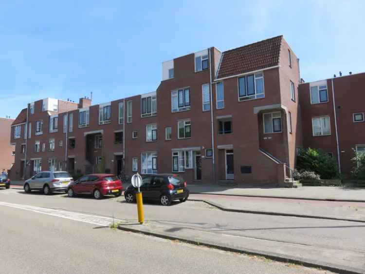 3-kamer appartement Kralingen Balkon Nieuwe Keuken Badkamer