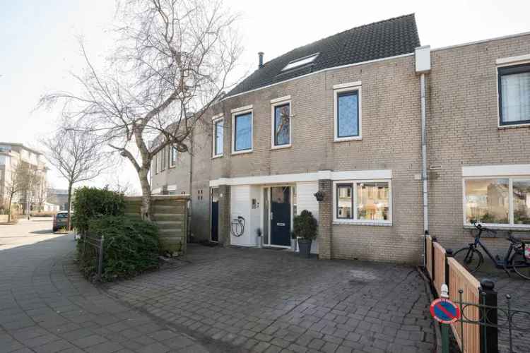 Huis te koop Velserbroek: Royale gezinswoning met energielabel A