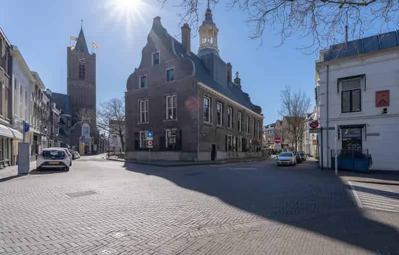Historische woning Grote Markt Schiedam
