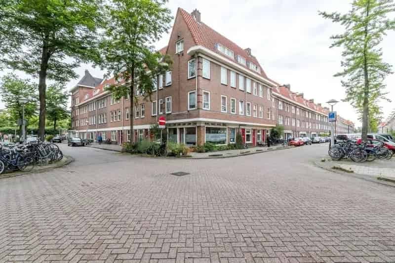 2 Kamer Appartement Amsterdam West Dakterras Gerenoveerd
