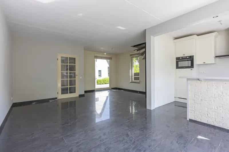 Halfvrijstaand huis Kerkrade 4 slaapkamers tuin garage