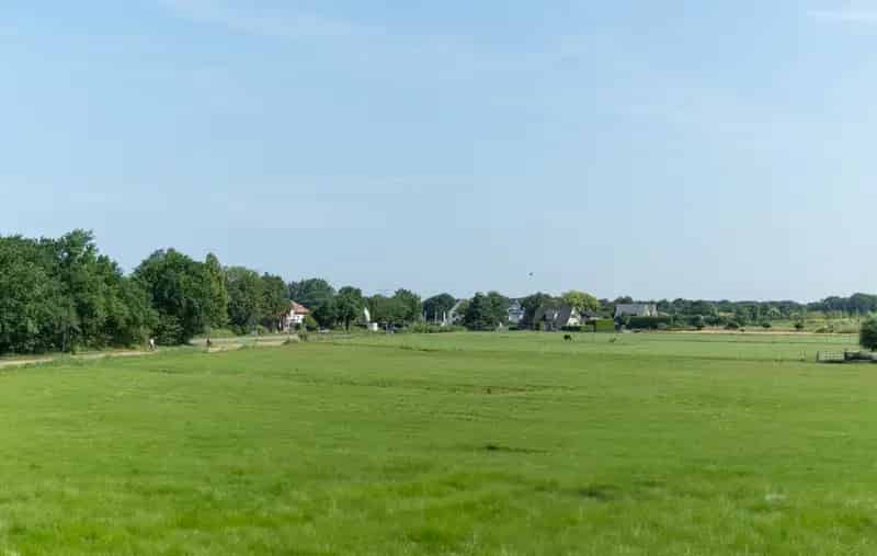 Te Koop: Royale 6 Slaapkamer Tweekapper in Vliethaven
