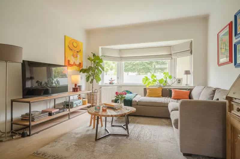 Jaren 30 Tussenwoning Wassenaar 5 slaapkamers 2 badkamers gerenoveerd