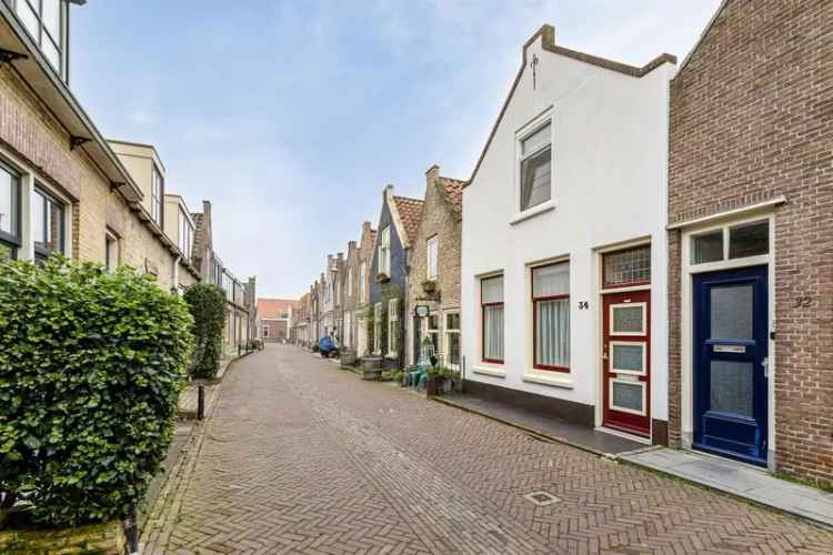 Eengezinswoning Te Koop in 34, Minderbroederstraat, Zierikzee, Zeeland