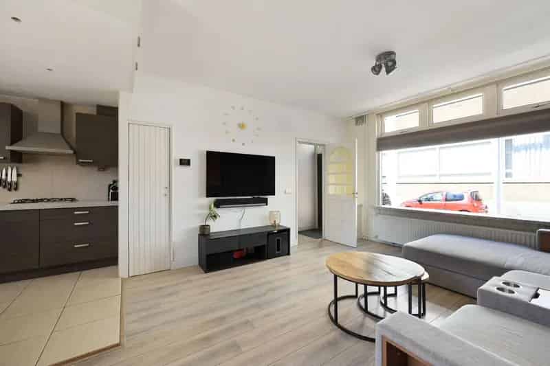 Huis te koop: Fröbelstraat 1 1521 DD Wormerveer | Funda