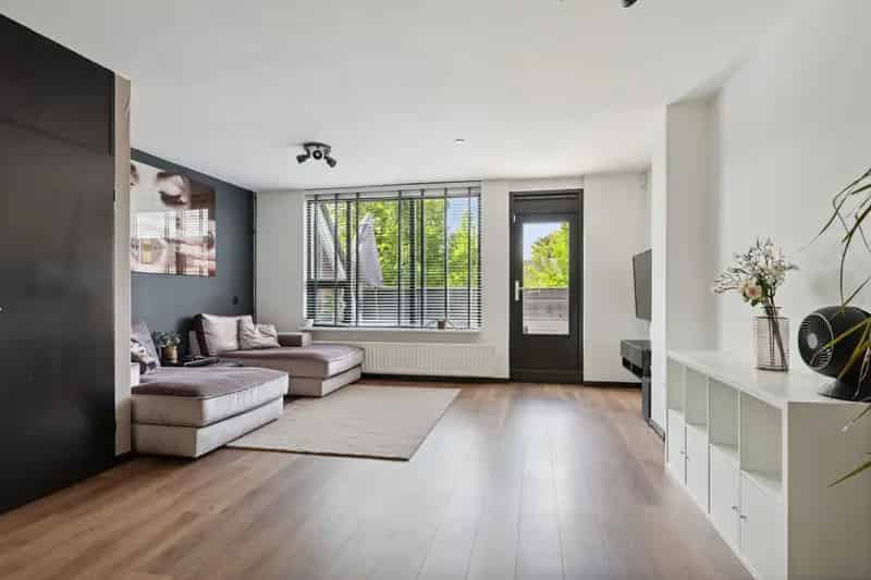 Modern Maisonnette Appartement Zwaag 2 slaapkamers Ruim balkon