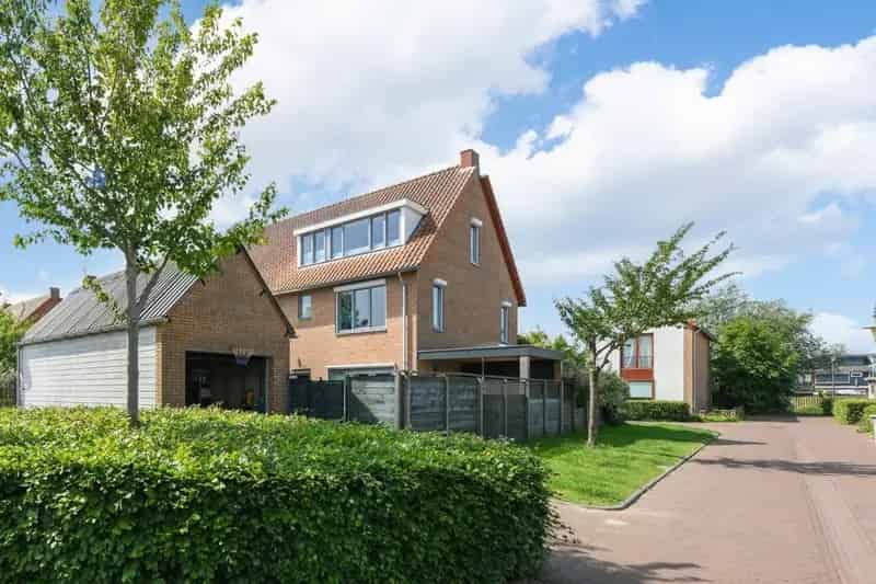 Moderne Tweekapper 150m2 5 Slaapkamers Aalsmeer