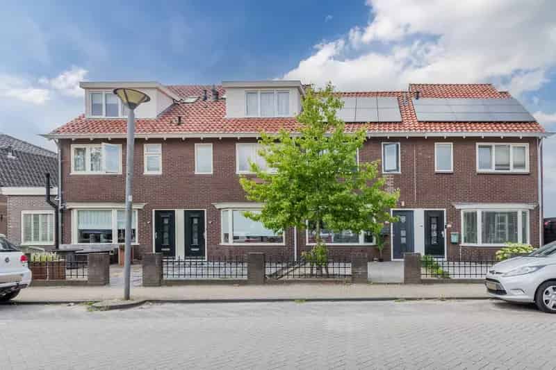 Te Koop: Starterwoning Assendelft 3 slaapkamers Tuin