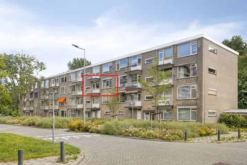 4-kamerappartement Rotterdam: 2 Balkons, Moderne Badkamer & Centrale Ligging