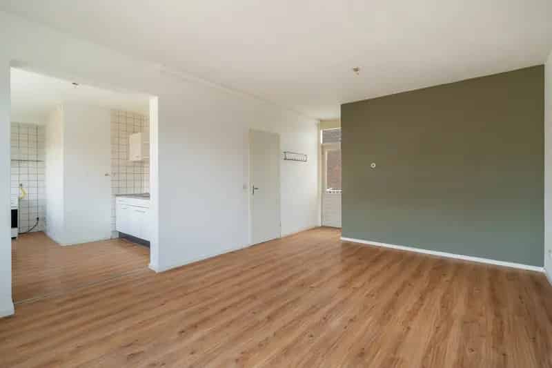 2 Kamer Appartement Oud Charlois 55m2 Balkon