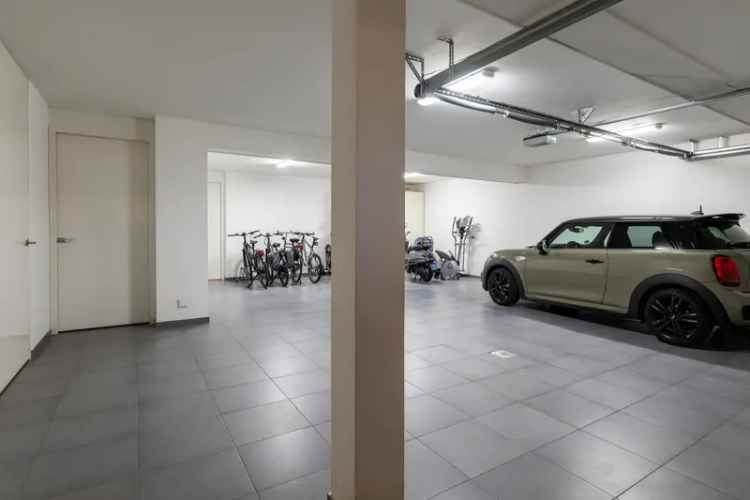 Moderne Villa Heerlen met Zwembad