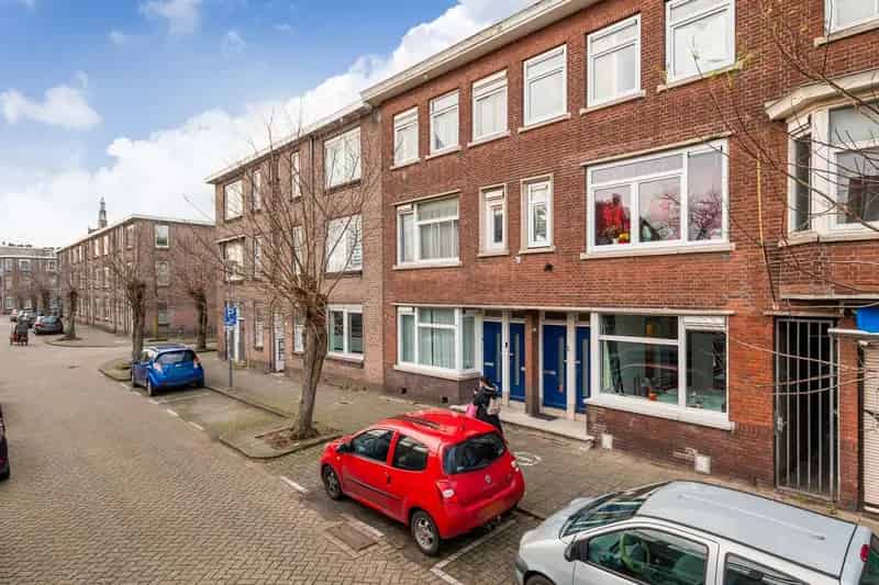 Appartement te koop Rotterdam Hillesluis 37m2 tuin schuur