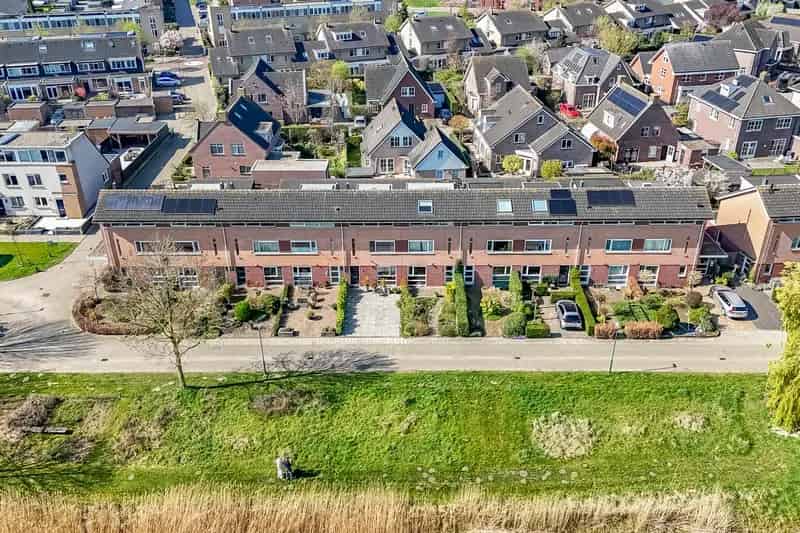 Huis te koop Houten: Ruime gezinswoning nabij Rietplas