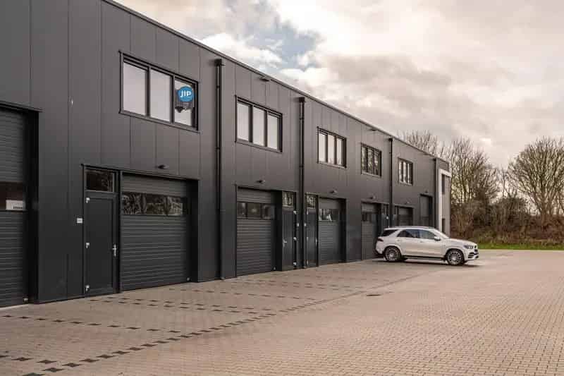 Bedrijfshal te Huur Hoogeveen 120m² A28 A37