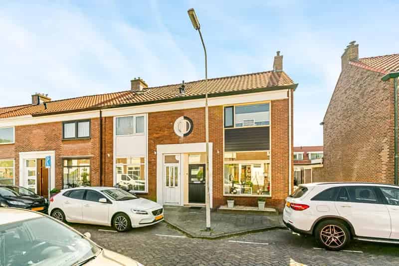 Huis te koop: Wilgenhoflaan 24 1944 TD Beverwijk | Funda