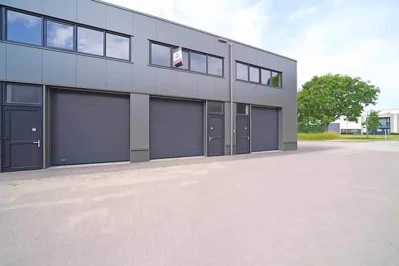 Bedrijfshal Almere | Zoek bedrijfshallen te koop: Vlotbrugweg 13-B 1332 AE Almere 