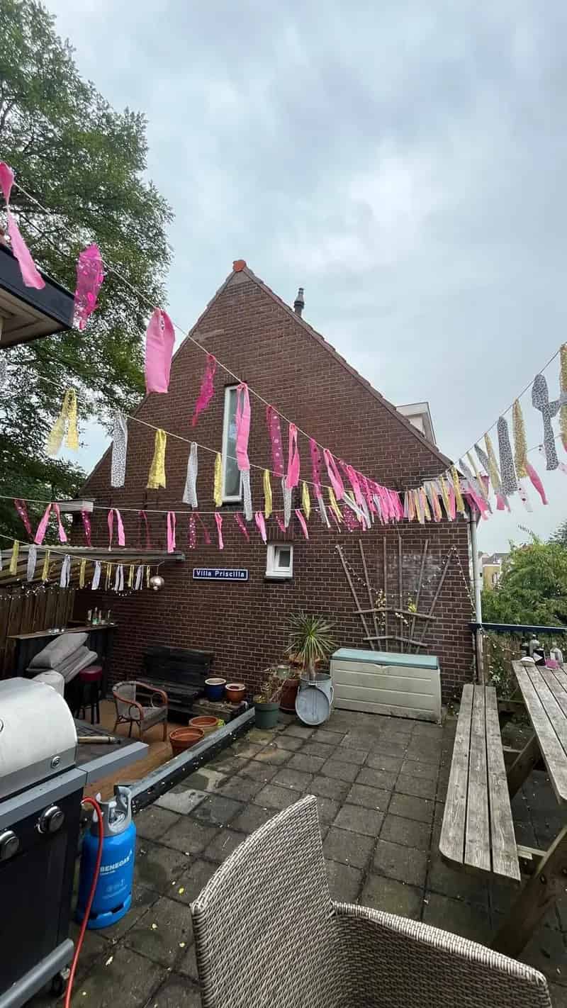 Zomeronderhuur Delft: Gezellige kamer met dakterras