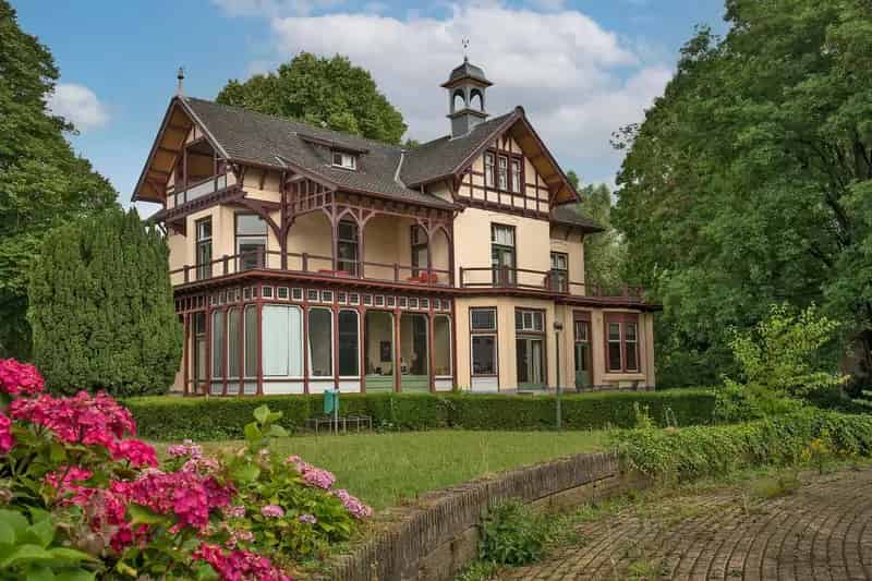 Kantoor Hengelo (OV) | Zoek kantoren te koop: M.A. de Ruyterstraat 1 7556 CW Hengelo (OV) 