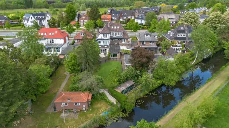 Villa Durate te koop: 6 kamers, 2 terrassen, Utrecht