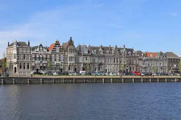 Appartement Loskade Middelburg: Licht & Karakteristiek aan het Water