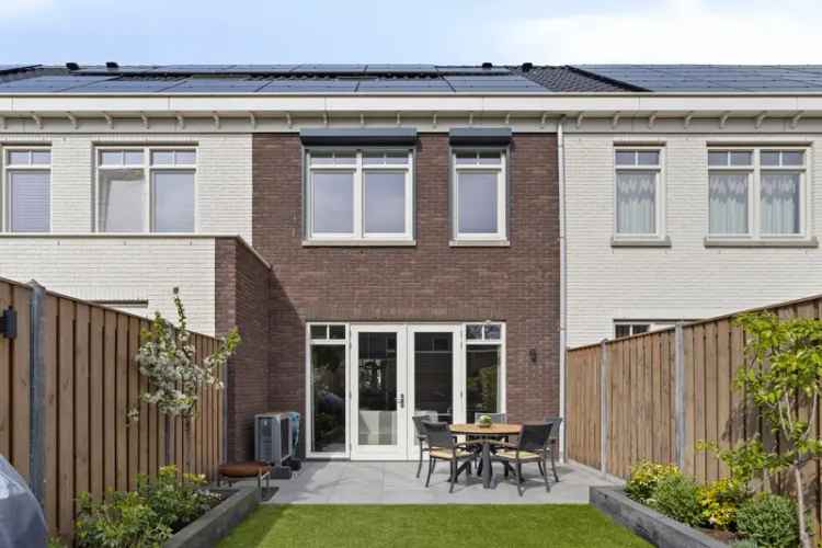 Moderne Tussenwoning Oosterhout 3 slaapkamers A+++