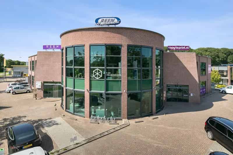 Kantoor Sneek 183m²  Energielabel A Parkeergelegenheid