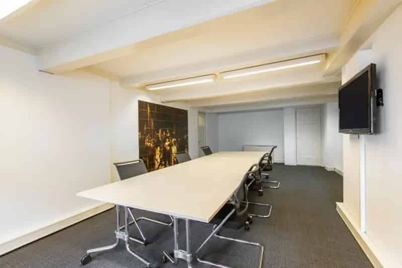 Ruim Kantoor Amsterdam - 10-15 Personen - Toplocatie