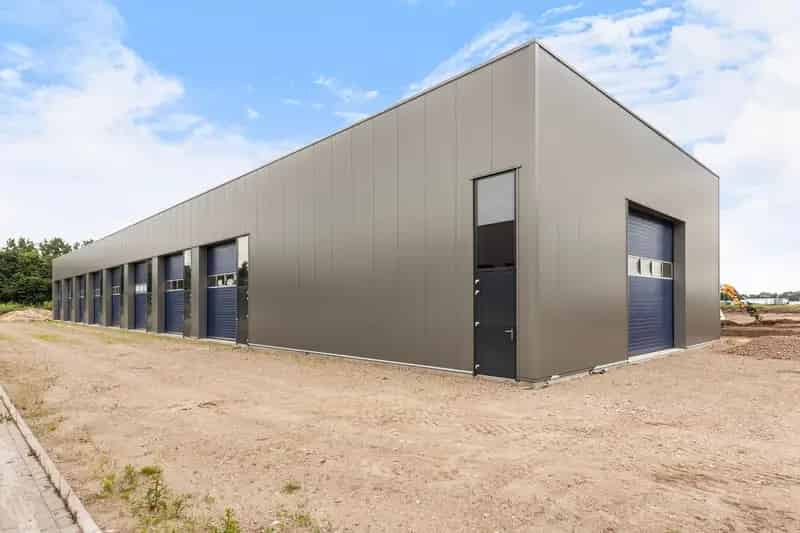 Bedrijfshal te Huur Almelo 3 Units 180m2