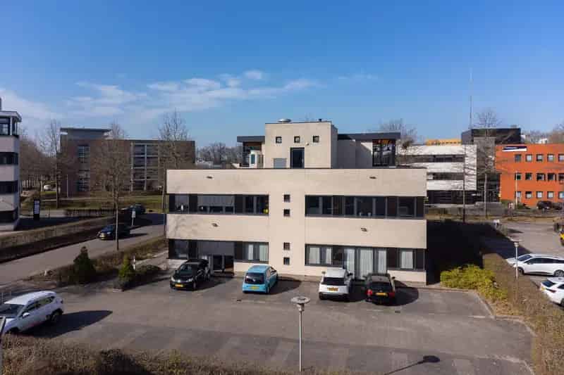 Kantoorruimte te huur Hengelo A1 82m² modern gerenoveerd