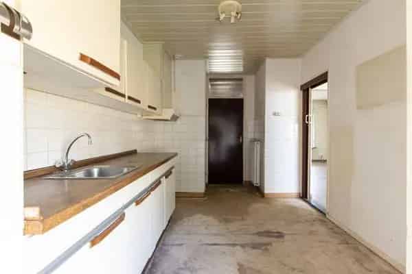 4 Slaapkamers Tussenwoning Tuin Verduurzaamd Zonnepanelen