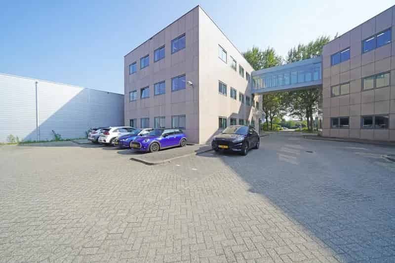 Kantoorruimte te huur Almere Gooisekant A6