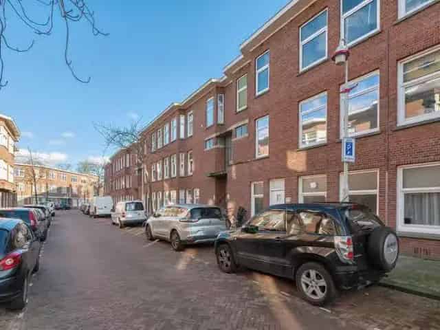 Ruime Parterrewoning 3 Slaapkamers Laakkwartier