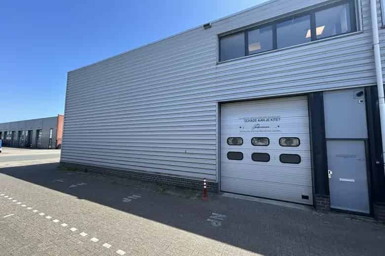 Bedrijfsruimte te Huur Hoek van Holland 61-85m2