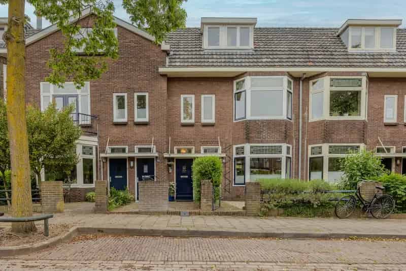 Jaren 20 Bovenwoning Nijmegen Oost 3 slaapkamers Dakterras