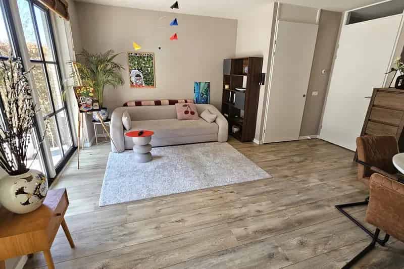Moderne Tussenwoning Oostzaan 3 slaapkamers Tuin Energielabel A