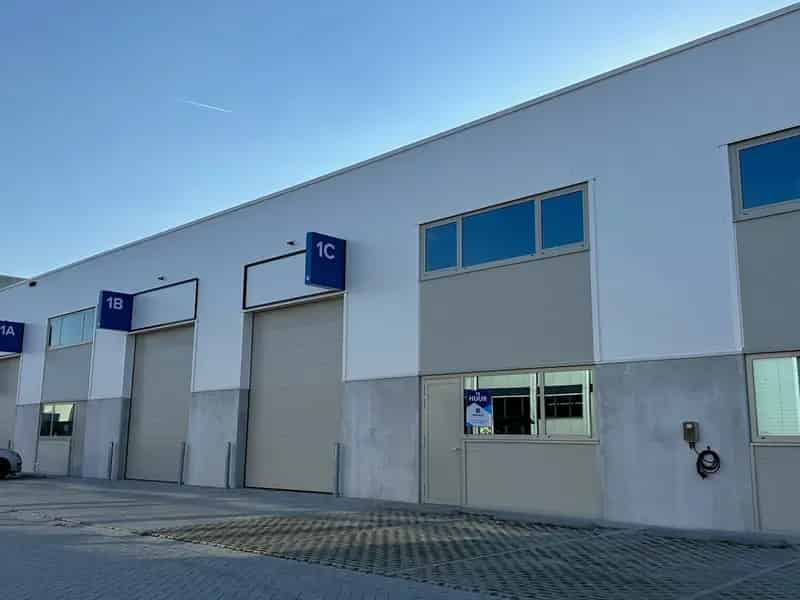 Bedrijfshal te Huur Waalwijk 191m2  A59