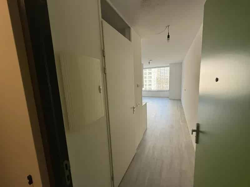 Studio Amsterdam Nieuw-West - Jonge Professionals