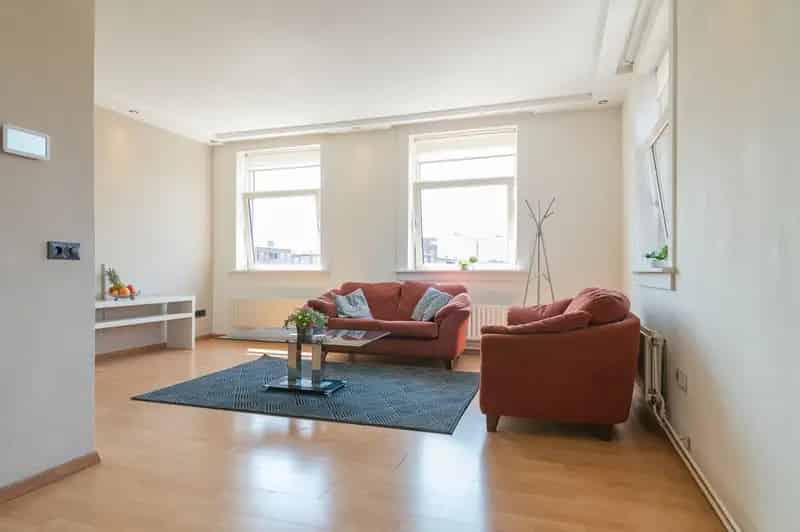 Ruim 3-kamerappartement Laakkwartier 2 Balkons